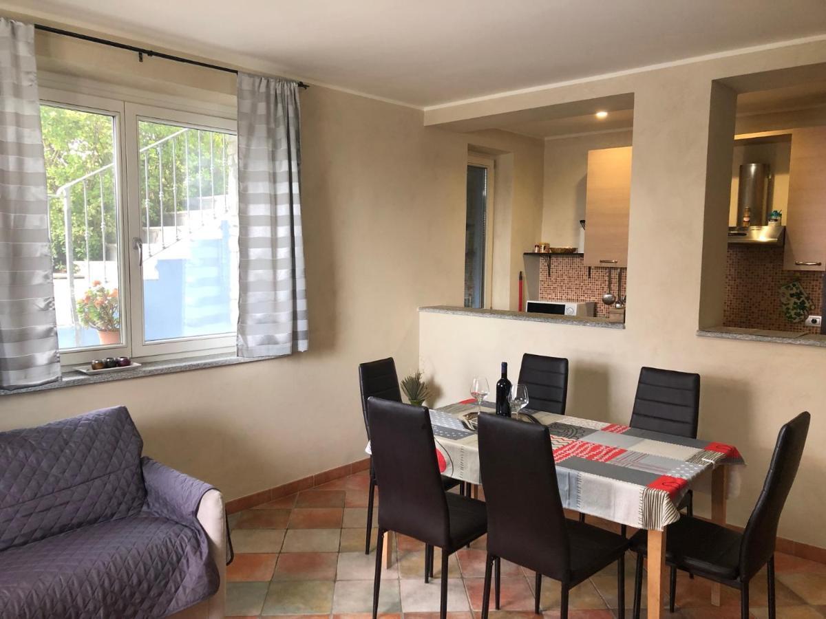 Apartamento La Casa Blu Montegrosso dʼAsti Exterior foto