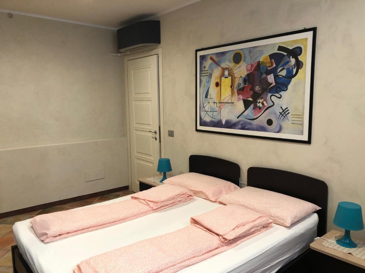 Apartamento La Casa Blu Montegrosso dʼAsti Exterior foto